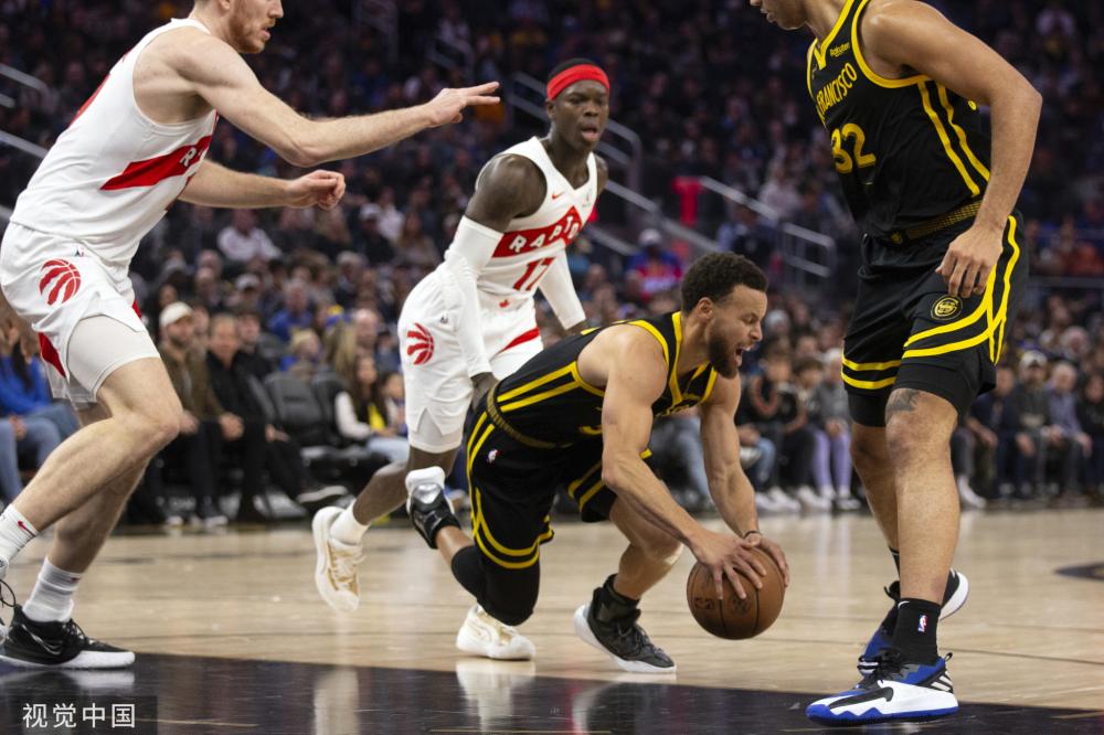 在足球这项 在足球这项